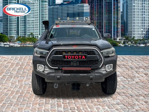 Used 2019 Toyota Tacoma SR w/ SR Convenience Package RWD image 9
