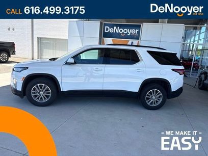 Used 2023 Chevrolet Traverse LT
