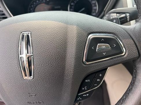 Used 2019 Lincoln MKC Premiere AWD/4WD image 28
