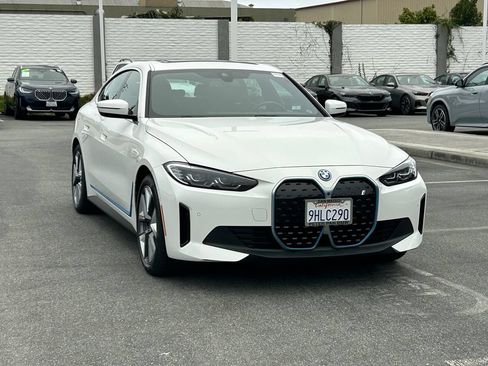 Used 2023 BMW i4 eDrive35 w/ Premium Package RWD image 7