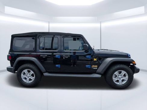 Used 2019 Jeep Wrangler Unlimited Sport S AWD/4WD image 2