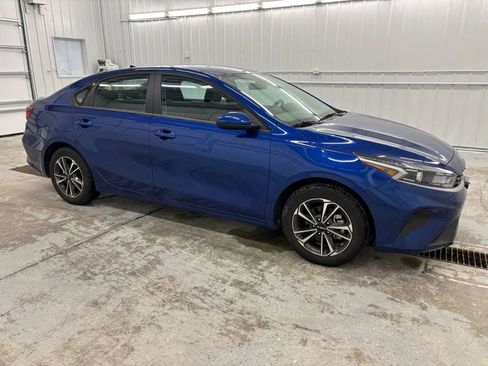 Used 2024 Kia Forte LXS FWD image 10