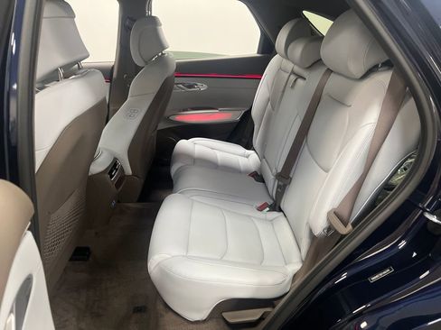 New 2026 Genesis GV70 2.5T Advanced AWD/4WD image 25