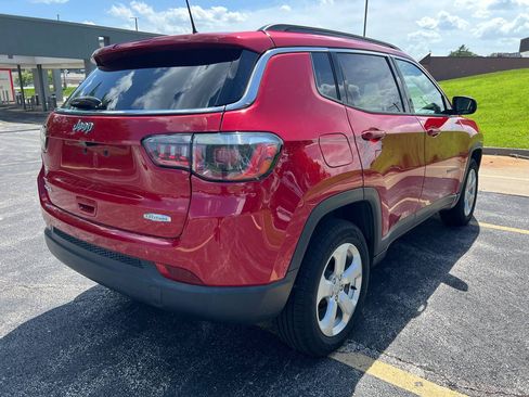 Used 2018 Jeep Compass Latitude w/ Popular Equipment Group AWD/4WD image 6