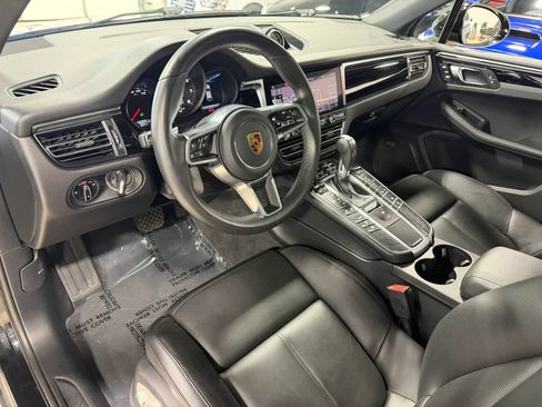 Used 2021 Porsche Macan AWD/4WD image 13