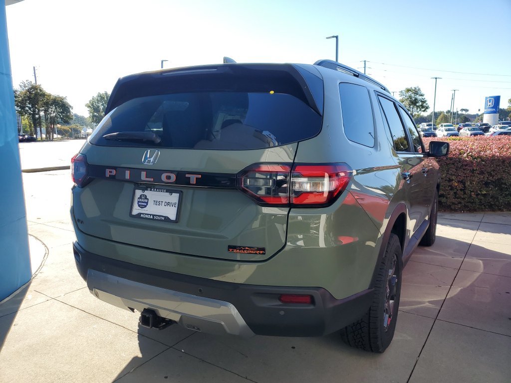 New 2026 Honda Pilot TrailSport image 7
