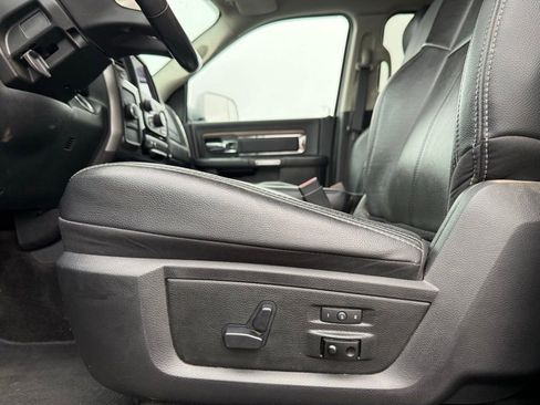Used 2018 RAM 2500 Laramie w/ Sport Appearance Group AWD/4WD image 10