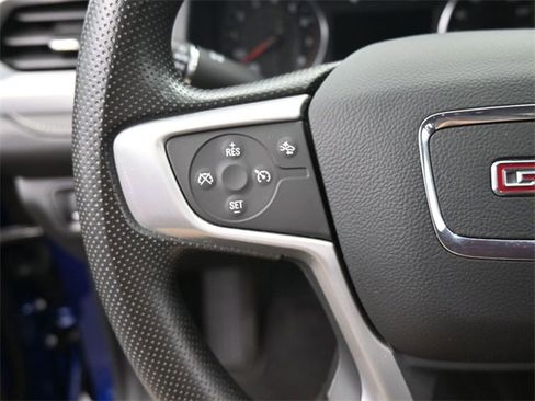 Used 2023 GMC Acadia SLE w/ Driver Convenience Package image 33