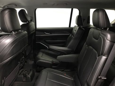 Used 2021 Jeep Grand Cherokee L Limited AWD/4WD image 29