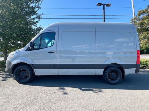 New 2025 Mercedes-Benz Sprinter 2500 image 3