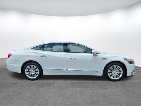 Used 2017 Buick LaCrosse FWD image 4