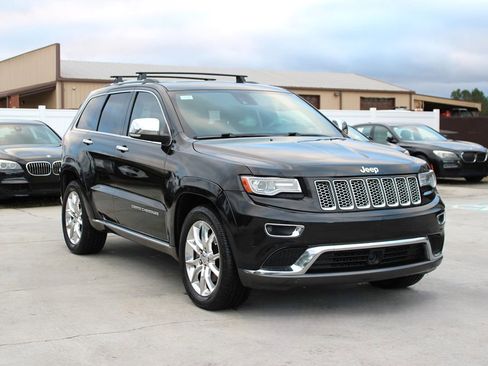 Used 2014 Jeep Grand Cherokee Summit image 8