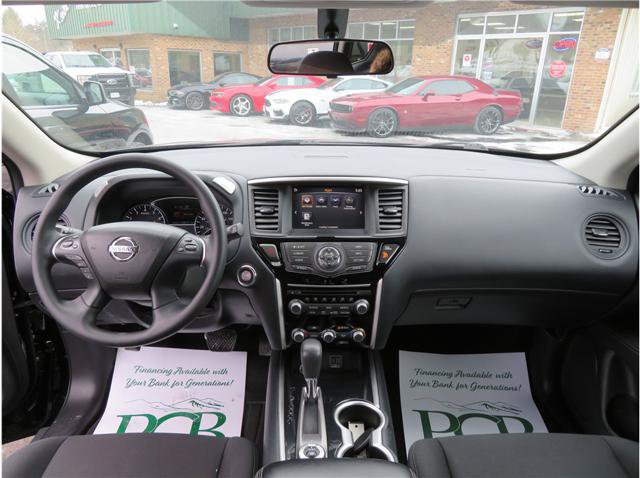 Used 2020 Nissan Pathfinder S AWD/4WD image 25