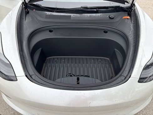 Used 2021 Tesla Model 3 Standard Range Plus image 8