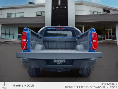 Used 2018 Chevrolet Colorado ZR2 w/ ZR2 Dusk Special Edition AWD/4WD image 19