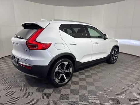 Used 2019 Volvo XC40 T5 Momentum AWD/4WD image 5
