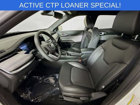 New 2026 Jeep Compass Latitude image 19