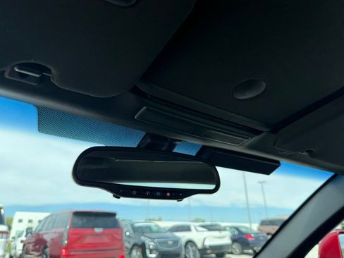 Used 2005 Cadillac XLR image 22