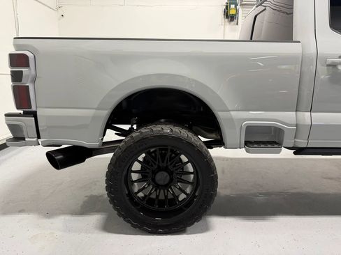 Used 2025 Ford F250 Platinum image 24