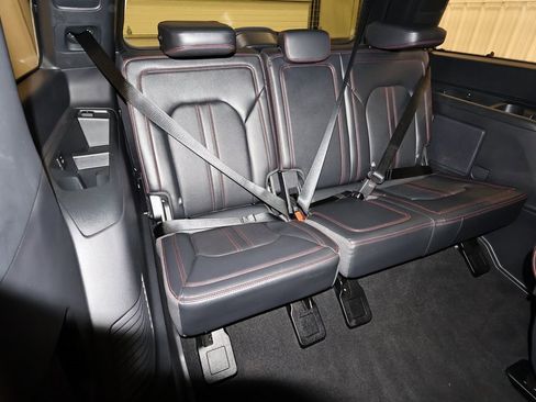 Certified 2024 Ford Expedition Limited image 21