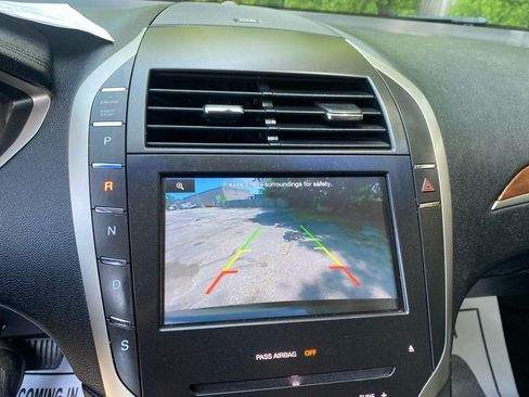 Used 2015 Lincoln MKZ w/ Equipment Group 102A Reserve FWD image 15