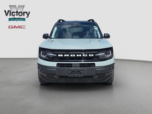 Used 2024 Ford Bronco Sport Outer Banks w/ Tech Package AWD/4WD image 2