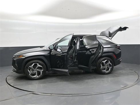 Used 2024 Hyundai Tucson Limited image 41