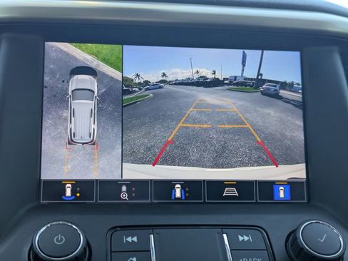 Used 2021 GMC Acadia Denali w/ Denali Technology Package image 27