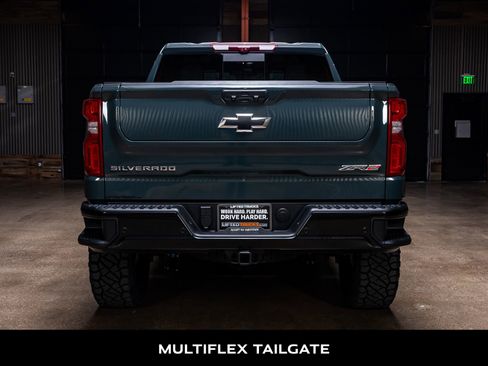 Used 2025 Chevrolet Silverado 1500 ZR2 w/ Technology Package image 8