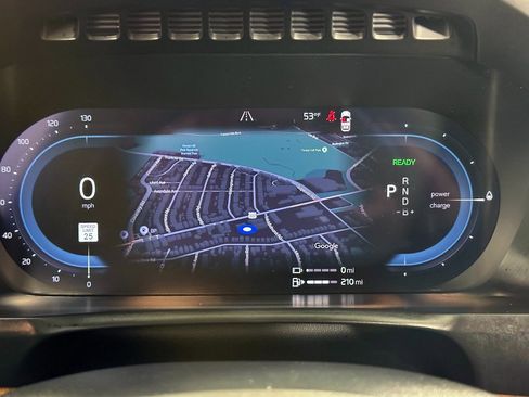 Used 2024 Volvo XC90 T8 Plus w/ Protection Package Premier image 46