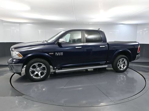 Used 2016 RAM 1500 Laramie w/ Convenience Group AWD/4WD image 10