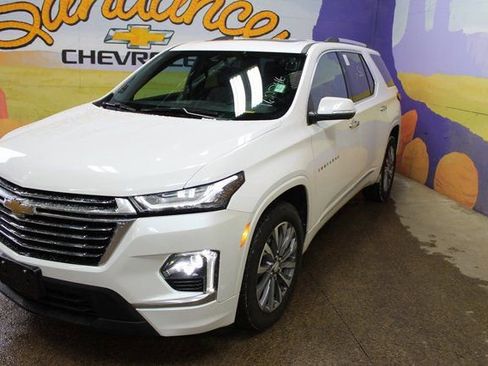 Used 2023 Chevrolet Traverse Premier AWD/4WD image 8