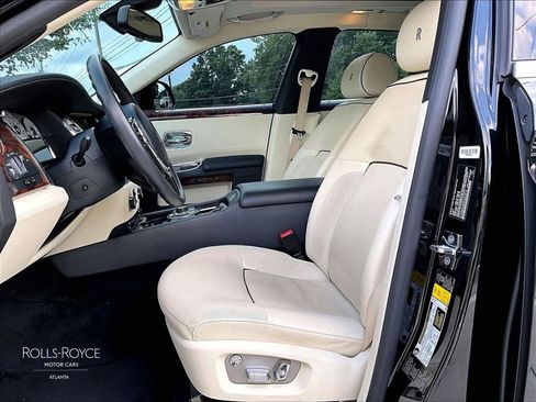 Certified 2013 Rolls-Royce Ghost RWD image 23