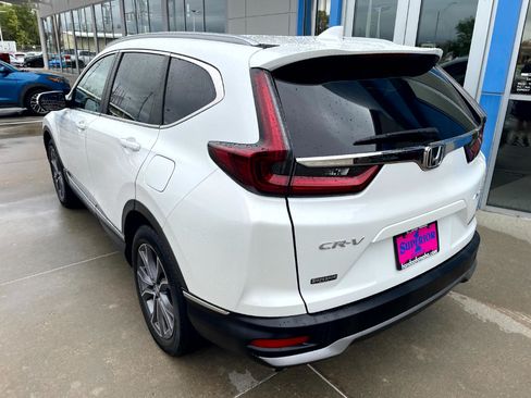 Used 2021 Honda CR-V Touring image 2