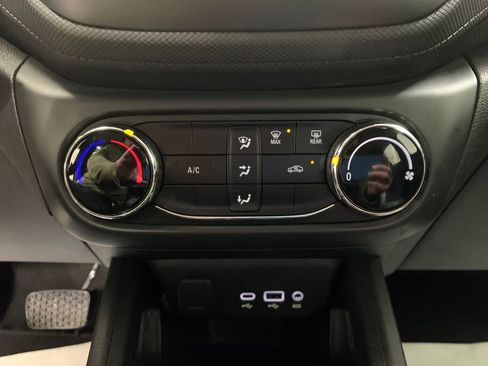 Used 2023 Chevrolet TrailBlazer LS AWD/4WD image 7