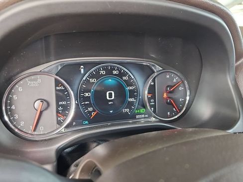 Used 2019 GMC Acadia Denali w/ Technology Package FWD image 15