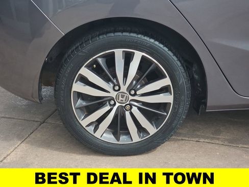 Used 2015 Honda Fit EX image 36