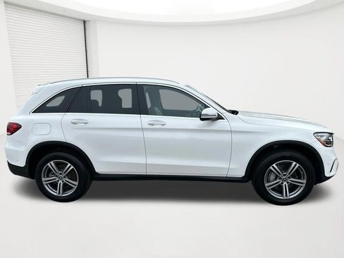 Used 2022 Mercedes-Benz GLC 300 4MATIC image 4