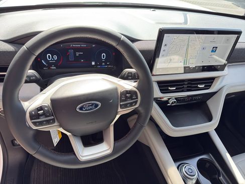 New 2026 Ford Explorer Active w/ Active Comfort Package AWD/4WD image 19