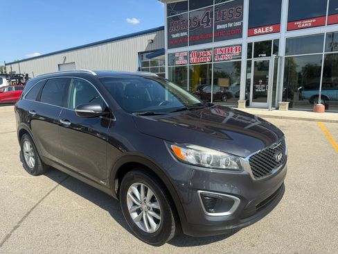 Used 2016 Kia Sorento LX w/ LX Convenience Package image 3