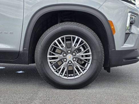 Used 2026 Chevrolet Traverse LT AWD/4WD image 10