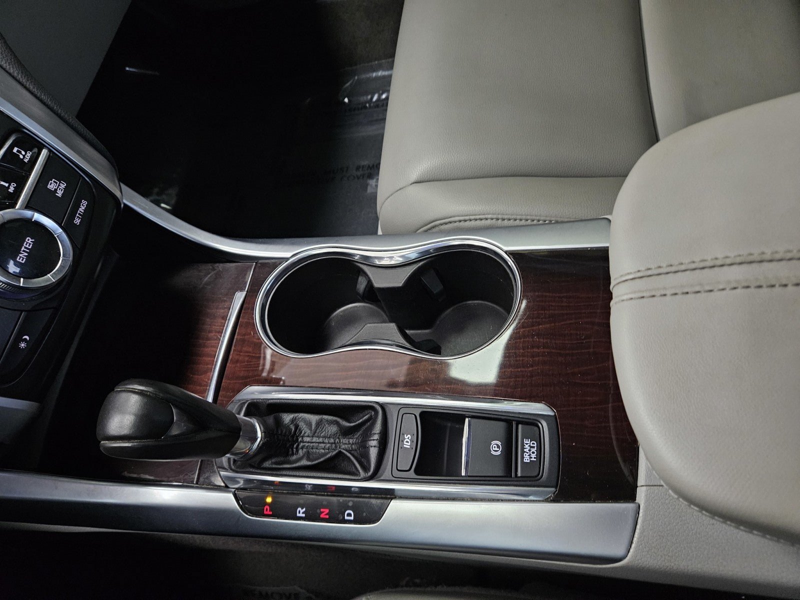 Used 2016 Acura TLX FWD image 25