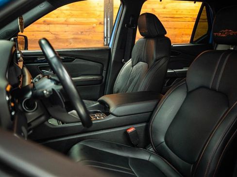 Used 2024 Honda Pilot TrailSport image 10