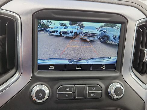 Used 2021 GMC Sierra 1500 SLT AWD/4WD image 18