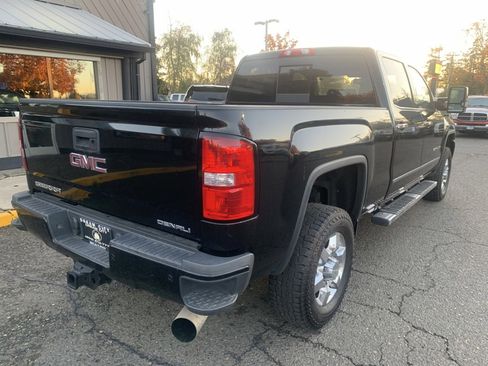 Used 2017 GMC Sierra 3500 Denali w/ Duramax Plus Package image 6