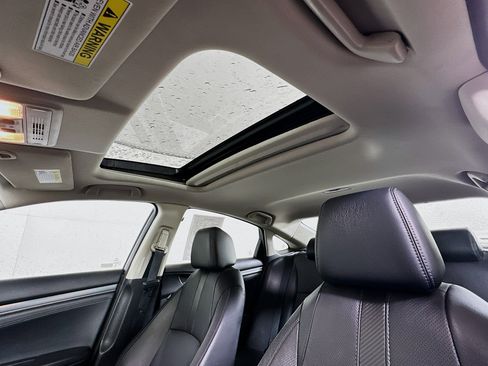 Used 2017 Honda Civic EX-L image 25