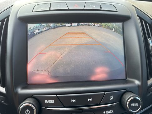 Used 2016 Buick Regal Premium w/ Driver Confidence Package #2 image 22