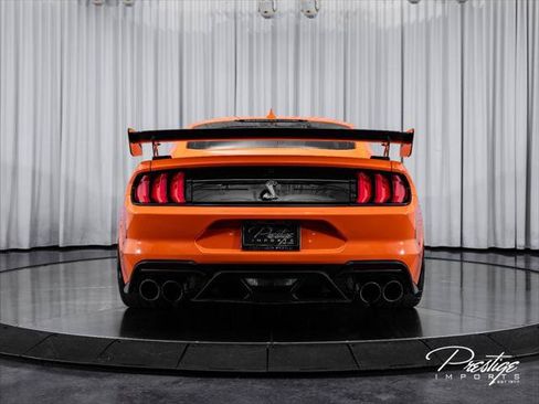 Used 2020 Ford Mustang Shelby GT500 w/ Carbon Fiber Track Pack RWD image 12