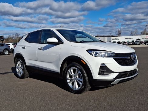Certified 2023 Buick Encore GX Preferred w/ Cold Weather Comfort Package image 1