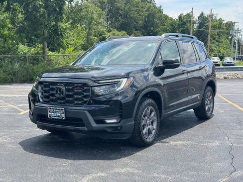 Certified 2024 Honda Passport TrailSport image 9